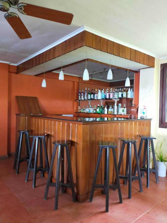 Puesta Del Sol Beach Bungalows And Restobar マンバヤオ エクステリア 写真